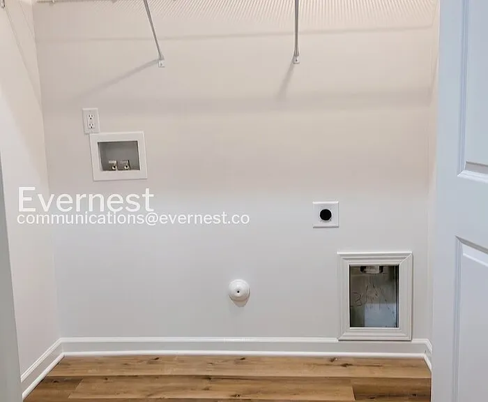2126 2nd St — Photo 20
