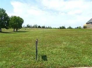 4206 NW Lake Dr, Lees Summit, MO 64064