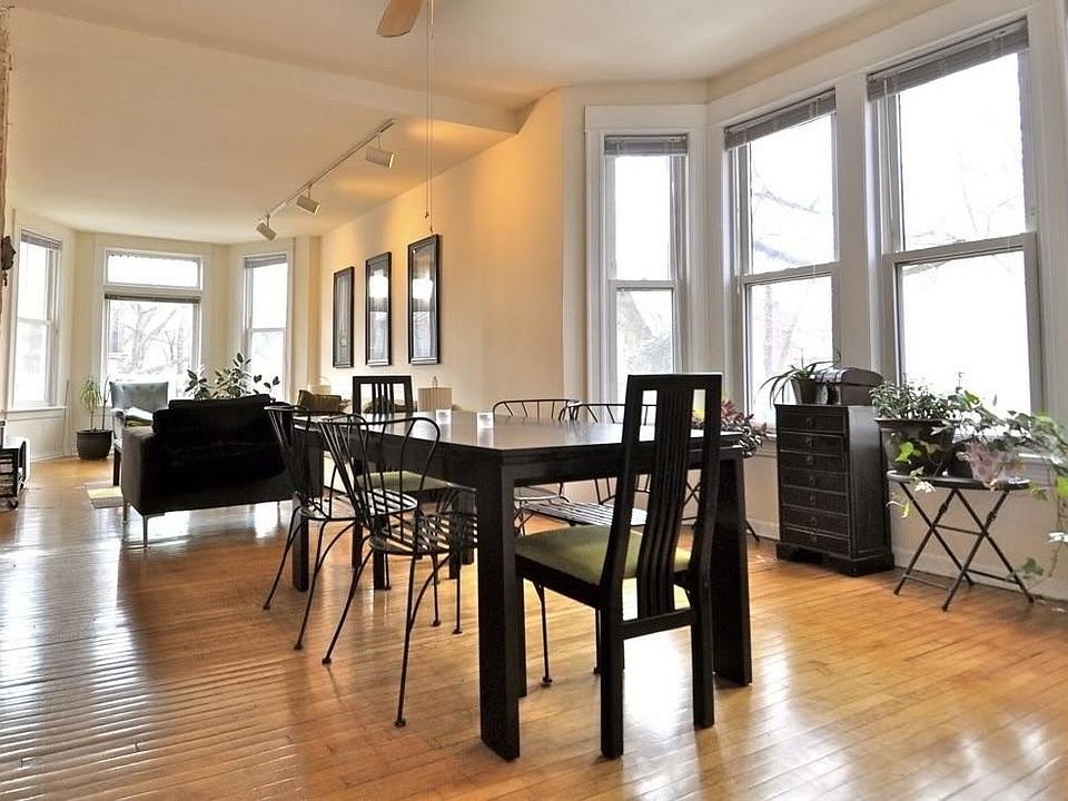 1st image of 1846 W School St #1
