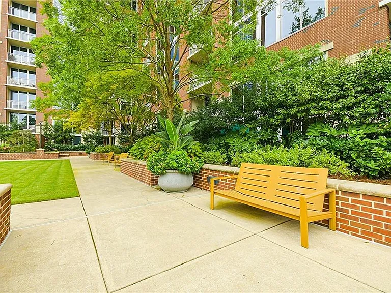 1820 Peachtree St #1002 — Photo 42