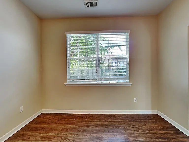6 Roberts Hill Dr — Photo 5