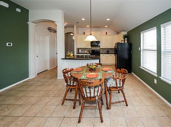 4th image of 5201 Sweetgum Ct
