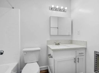 1801 N Edgemont St, Los Angeles, CA 90027
