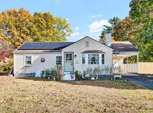 98 Old County Rd, Windsor Locks, CT 06096