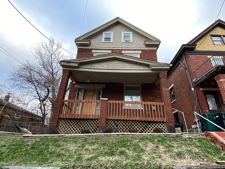 630 Straight St — Photo 1