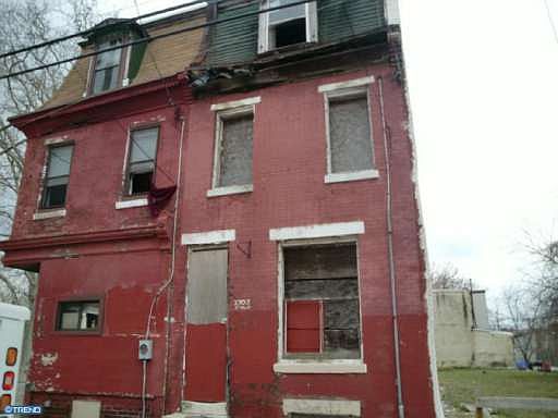 2nd image of 2702 W Jefferson St