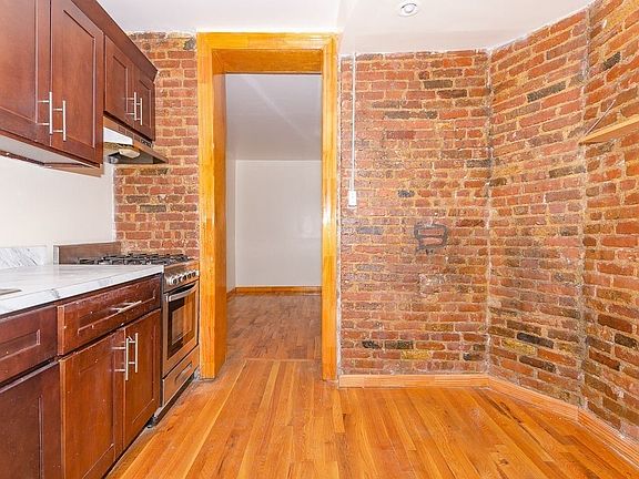 3rd image of 134 Boerum St #3F