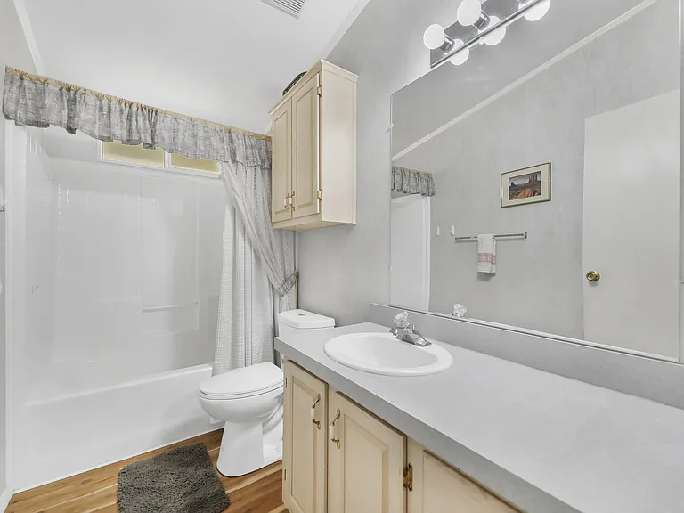 60781 Painted Hills Rd #60781 — Photo 5