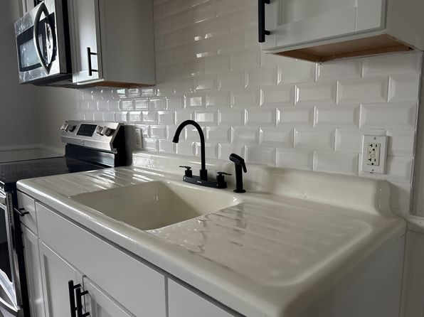 318 Van Gelder St #318