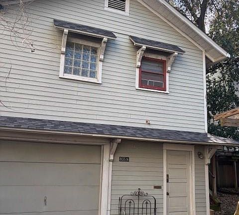 5th image of 805 Bomar St