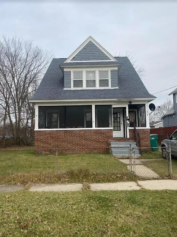 77 James St photo 1