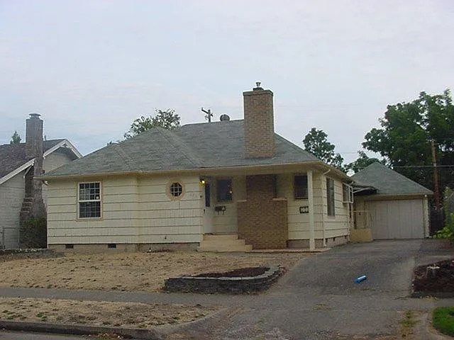 640 Palm St photo 1