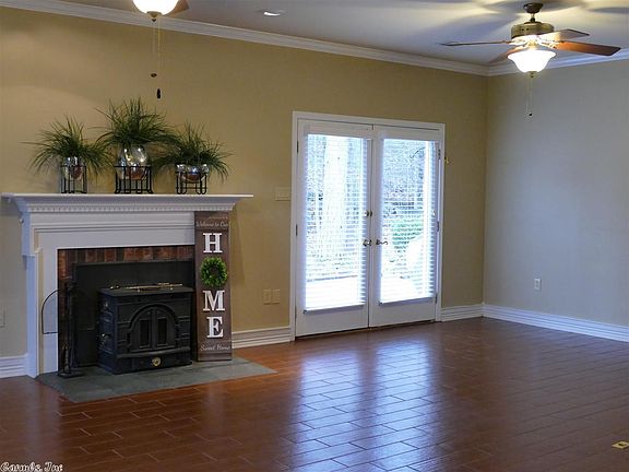 4th image of 209 Grandview Dr