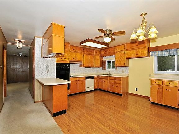4th image of 10609 E County Road 650 N