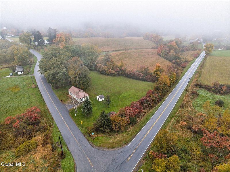 2nd image of 405 Spicer Road