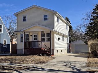 4550 S Quincy Ave, Milwaukee, WI 53207