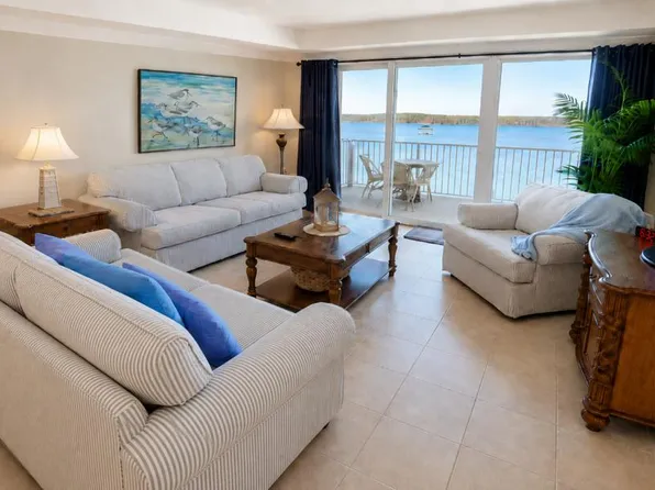13427 Blue Heron Beach Dr, Orlando, FL