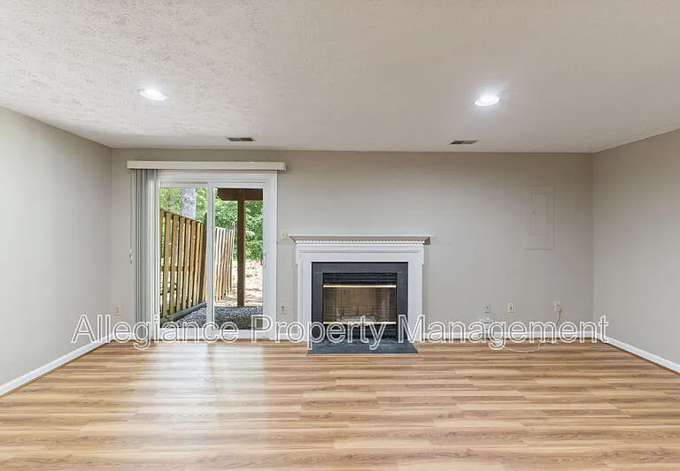8073 Morning Meadow Ct — Photo 29