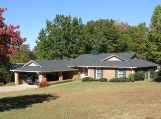 122 Shoally Park Dr, Boiling Springs, SC 29316