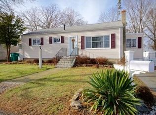 49 Nicholson St, Lynn, MA 01905