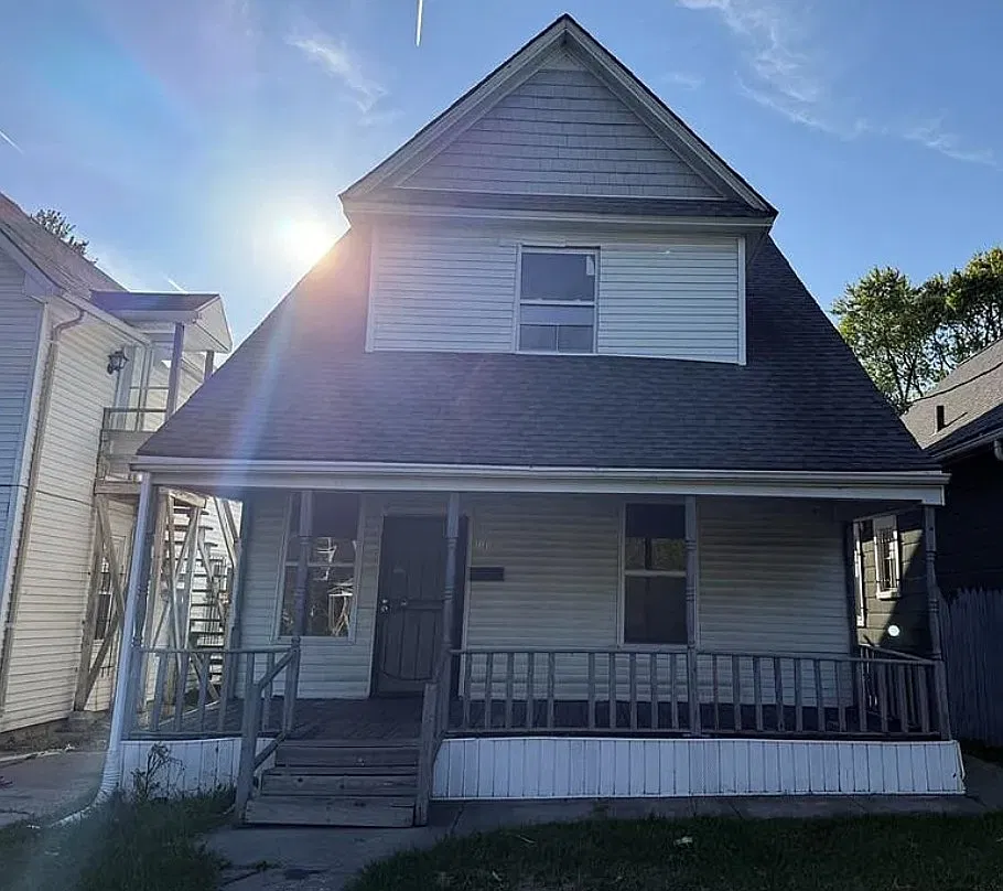 4 bed, 1193 sqft, $1,325 — Photo 1