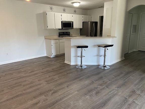 3rd image of 6548 Swissco Dr Unit 623