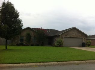 38 Robin Ln, Cabot, AR 72023