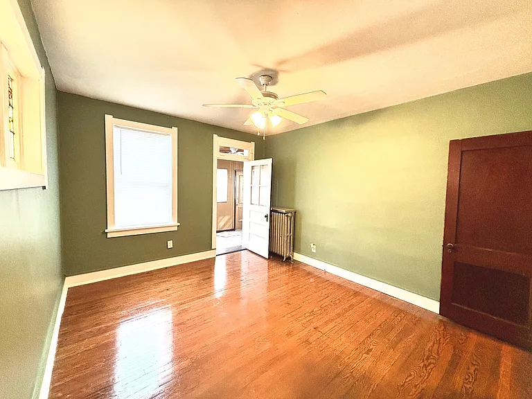 4922 Winona Ave #2 — Photo 6