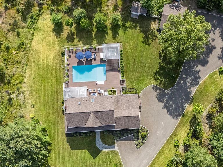 641 Little Bird Rd — Photo 23