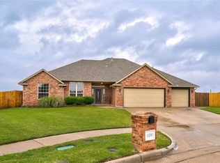 4100 Evening Star Ct, Yukon, OK 73099