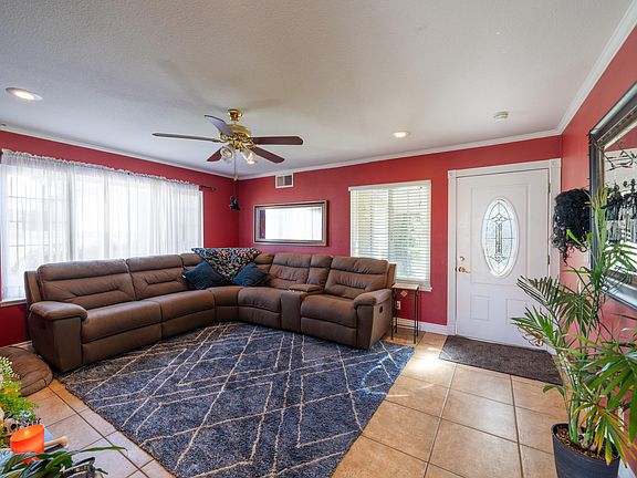 5th image of 3133 Larwood Dr