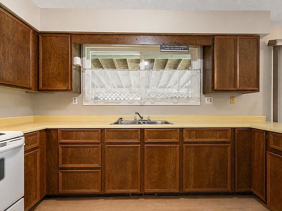 5th image of 9195 Aspen Pl