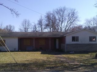201 W Eubanks St, Norris City, IL 62869