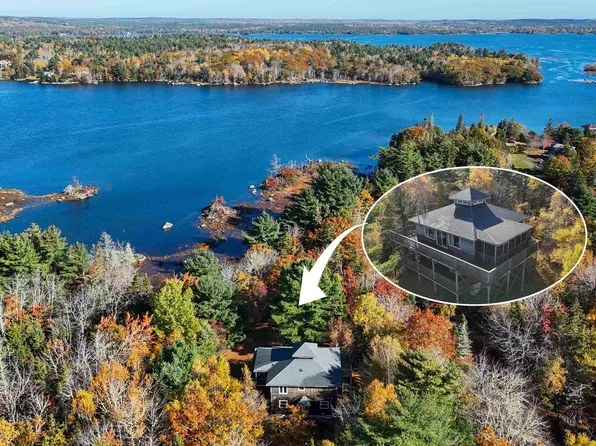 437 SW Cove Rd, Lunenburg, NS B0J 2E0
