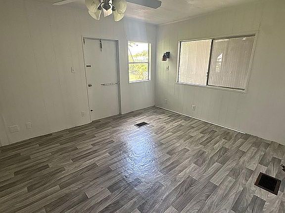 5th image of 2814 Silver Spur Ln