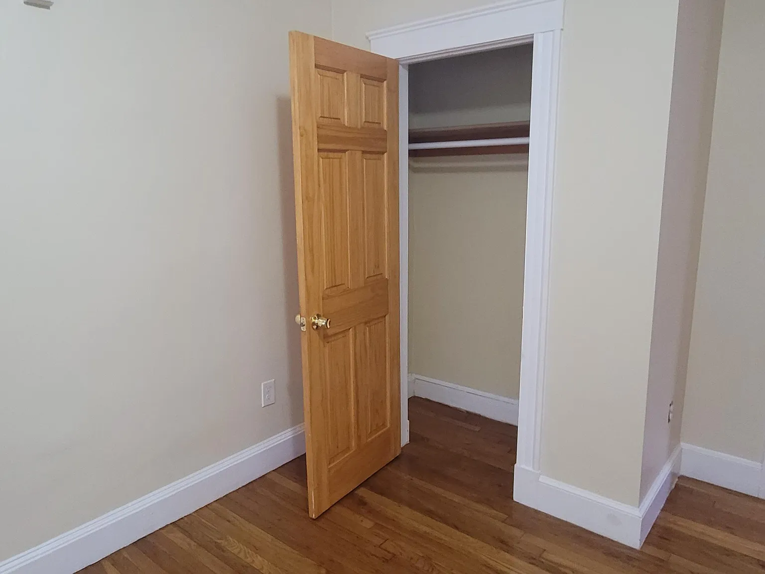 2 bed, $2,400 — Photo 2