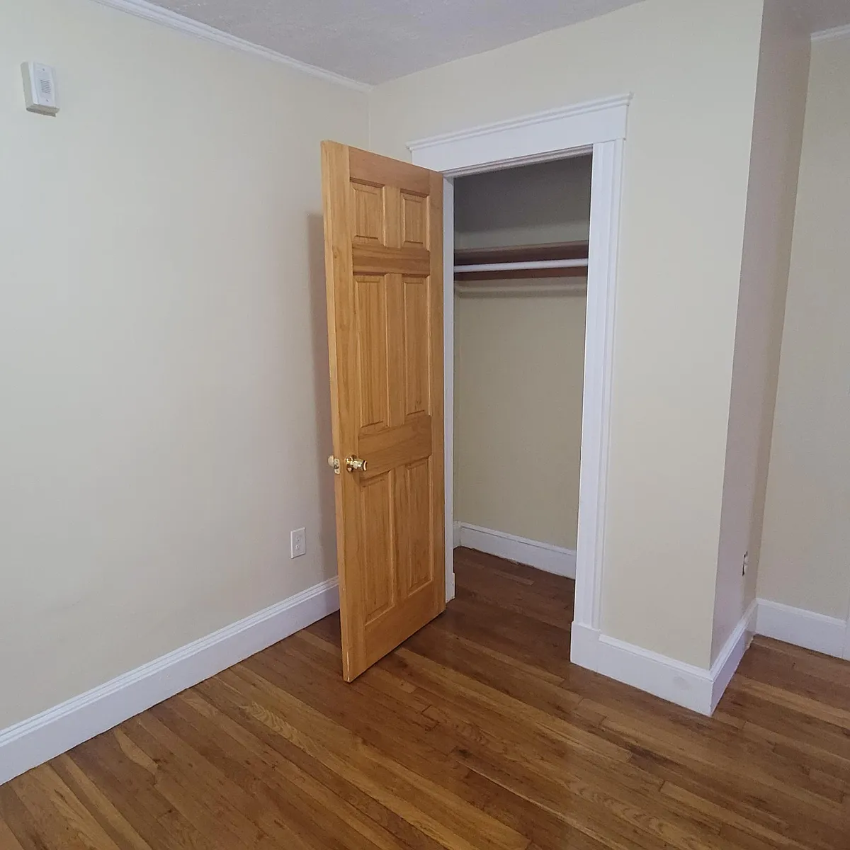 Building Photo - 742 River St #6