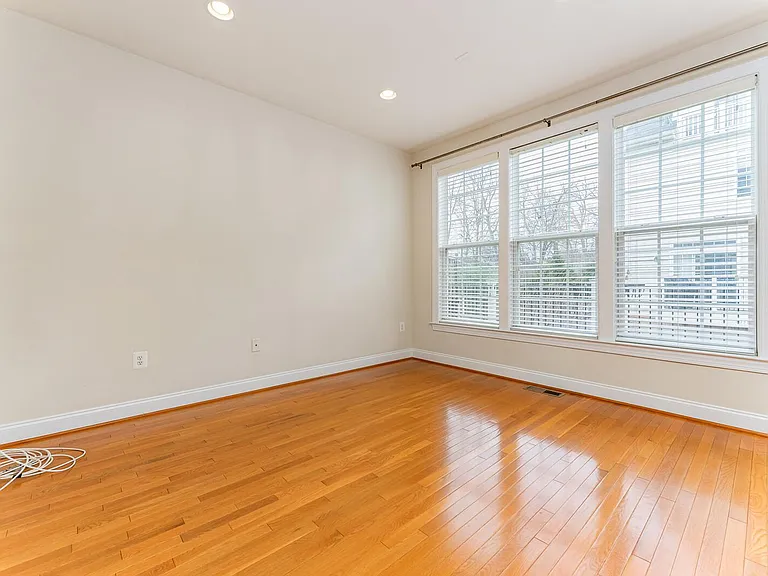 8032 Reserve Way — Photo 19