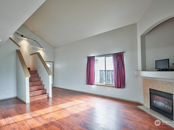 4th image of 15406 41st Avenue E