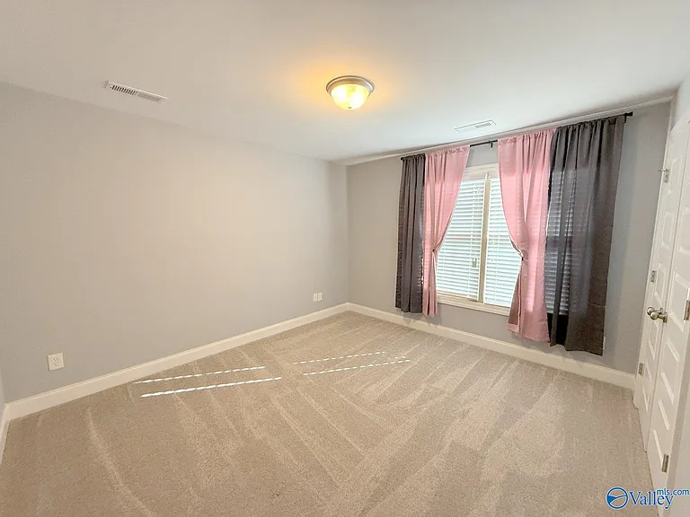 218 Woodgrove Dr — Photo 24