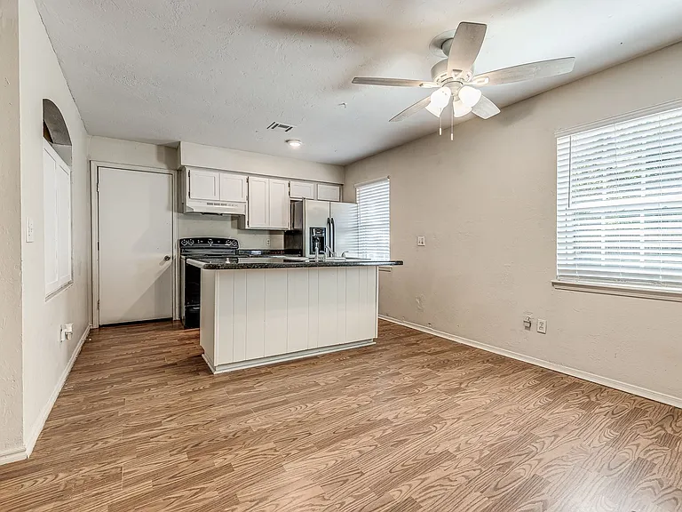 3312 Gwendolyn Ln — Photo 8