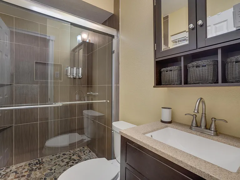 7809 Claremont Dr — Photo 19
