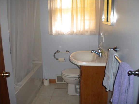 5th image of 107 Bel Aire Dr