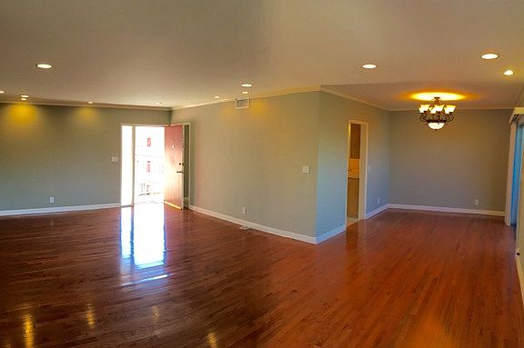 3rd image of 1126 N Central Ave Unit 301