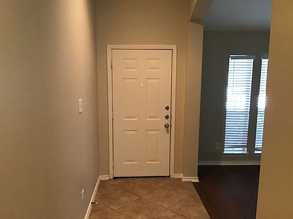2nd image of 9219 Dune Gate Ct