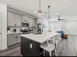 8634 Scott St, Houston, TX 77051