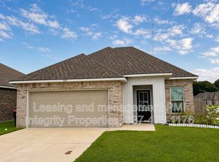 325 Mulholland Ln, Duson, LA 70529