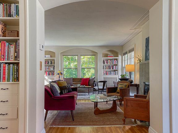 Sun room / living room - this is furnished unit 2 but unit 1 is identical