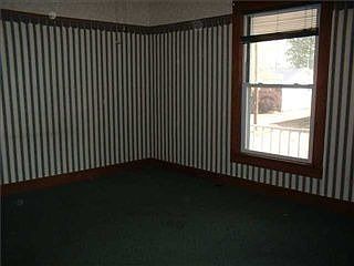 2nd image of 743 Elm St