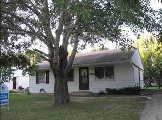 1670 Cherry Hills Dr, Waterloo, IA 50703